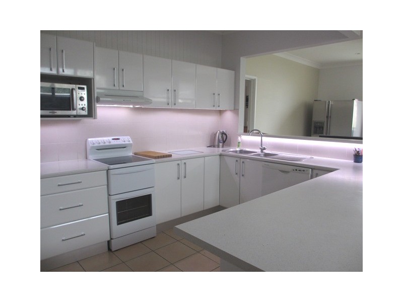 10 Endeavour Street, Sylvania NSW 2224