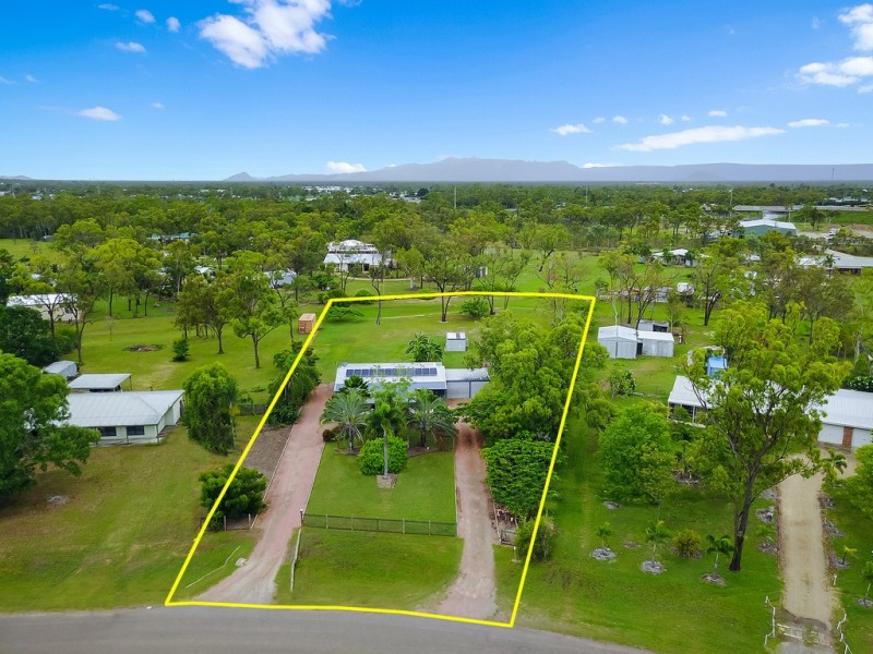 7 Minsky Court, Mount Low QLD 4818