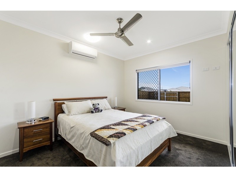 2 Lanford Street, Bushland Beach QLD 4818