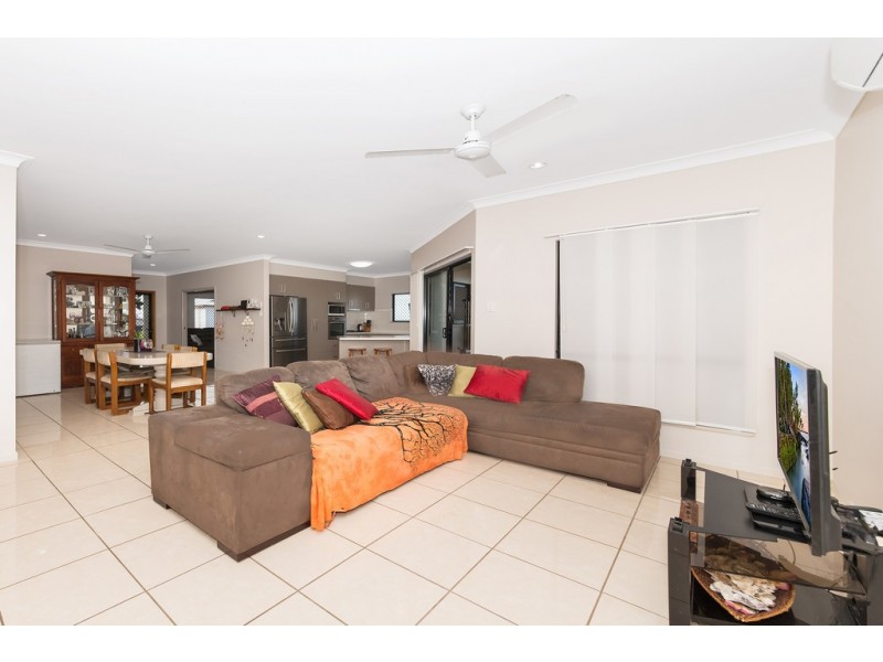 21 Baxendell Place, Bushland Beach QLD 4818