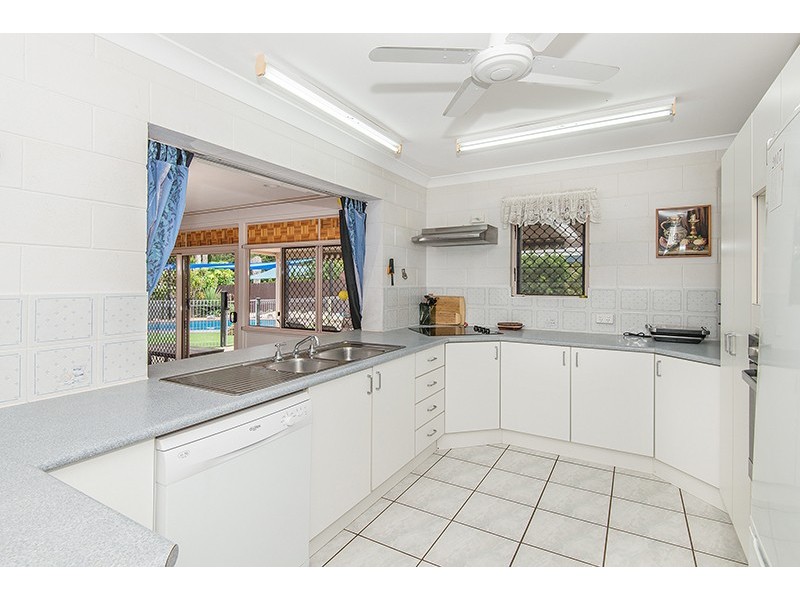88 Coutts Drive, Bushland Beach QLD 4818
