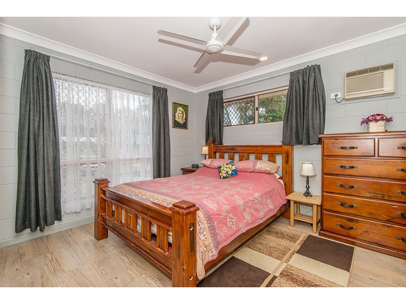 88 Coutts Drive, Bushland Beach QLD 4818