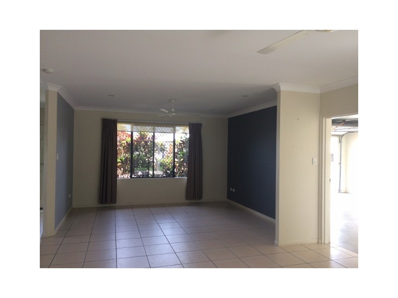 24 Seabrook Circuit, Bushland Beach QLD 4818