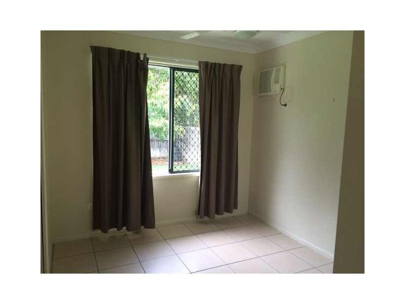 24 Seabrook Circuit, Bushland Beach QLD 4818