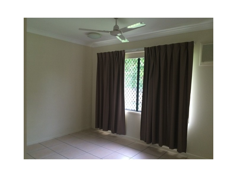 24 Seabrook Circuit, Bushland Beach QLD 4818