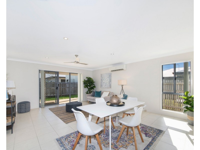 8 Thornbush Street, Mount Low QLD 4818