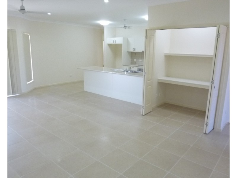 4 Oculina Street, Burdell QLD 4818