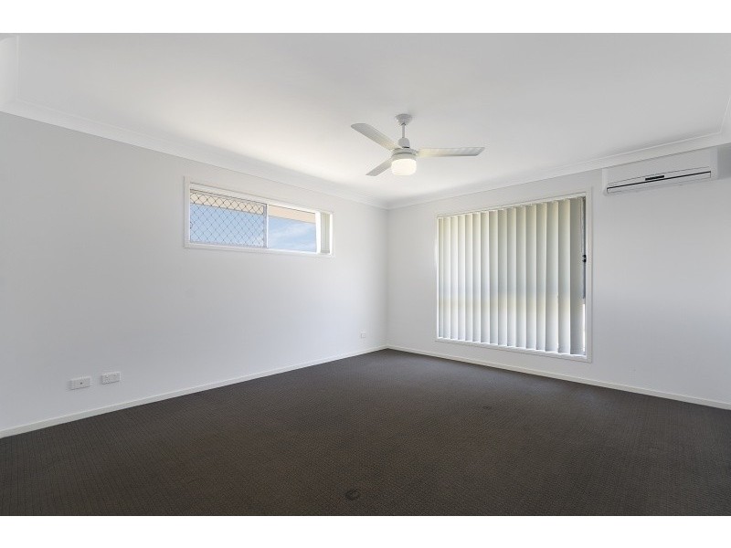 77 Shoalmarra Drive, Mount Low QLD 4818