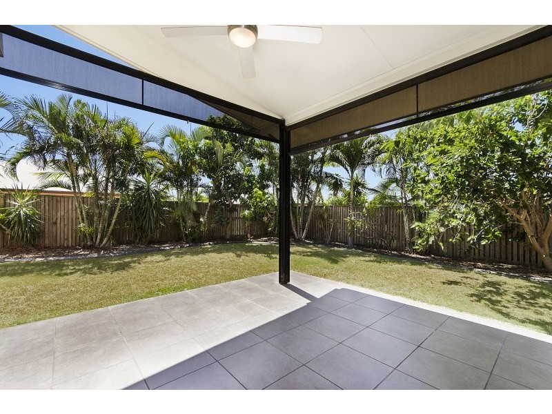 37 Mendi Drive, Bushland Beach QLD 4818