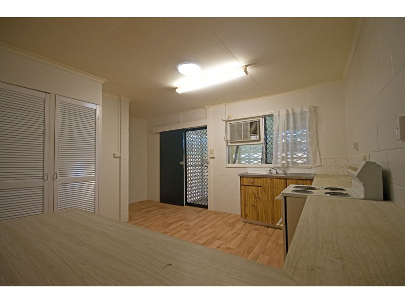 2/20 Wagner Street, Deeragun QLD 4818