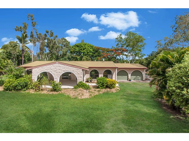 17 Toolakea Beach Road, Bluewater QLD 4818