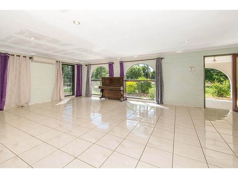 17 Toolakea Beach Road, Bluewater QLD 4818