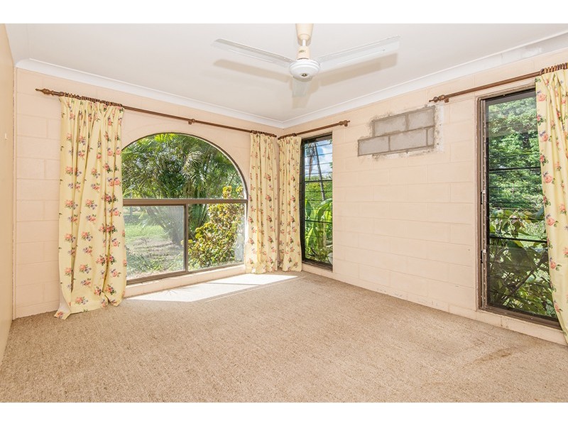 17 Toolakea Beach Road, Bluewater QLD 4818