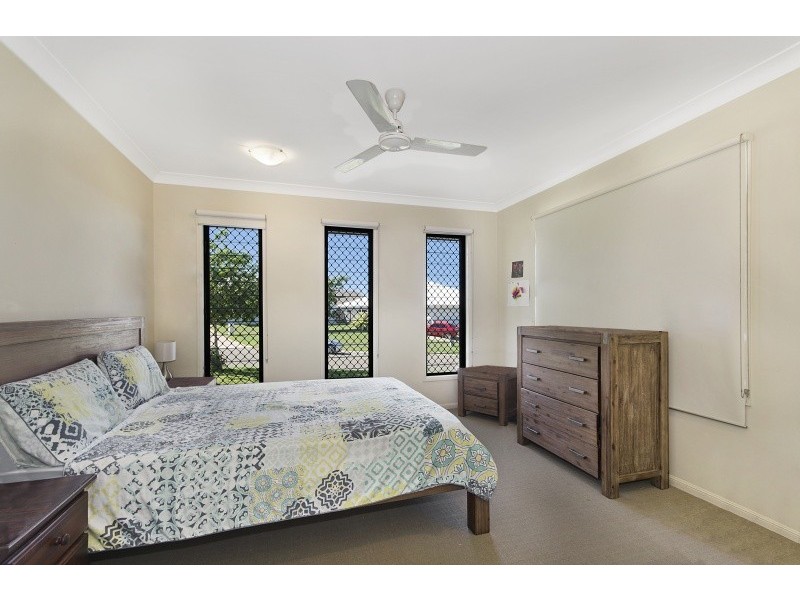 13 Keswick Street, Bushland Beach QLD 4818