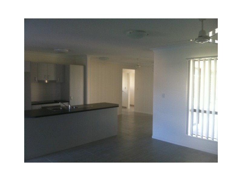 106 Daintree Drive, Bushland Beach QLD 4818