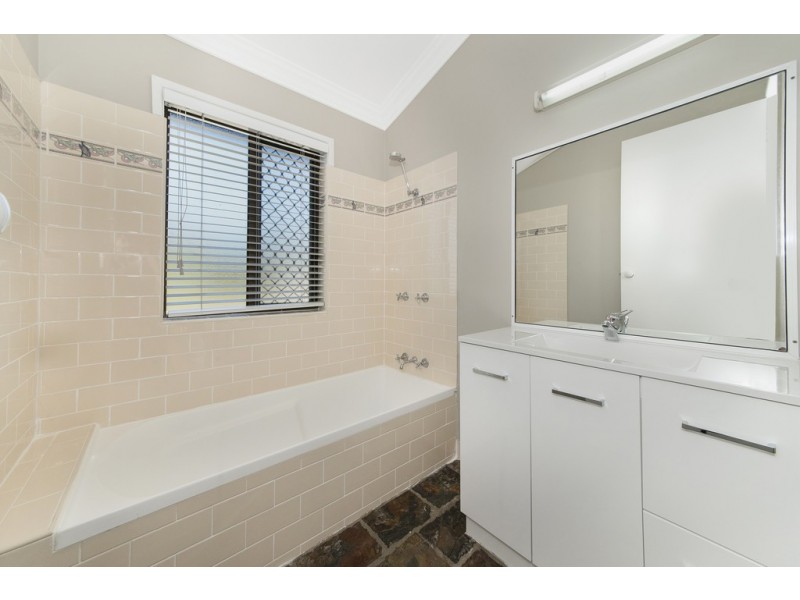 5 Havenwood Drive, Mount Low QLD 4818