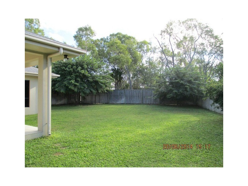 41 Eshelby Street, Bushland Beach QLD 4818