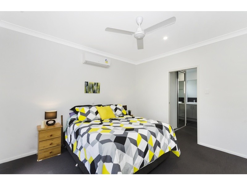 40 Pongamia Parade, Mount Low QLD 4818