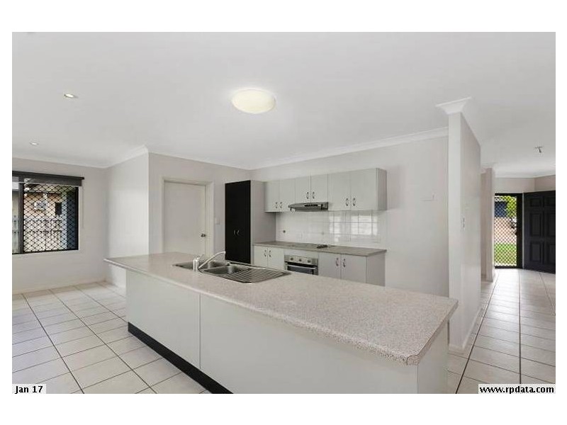 47 Greentree Circuit, Bushland Beach QLD 4818