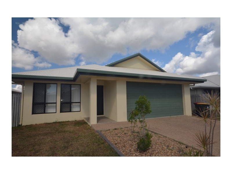 20 Lochern Way, Bushland Beach QLD 4818