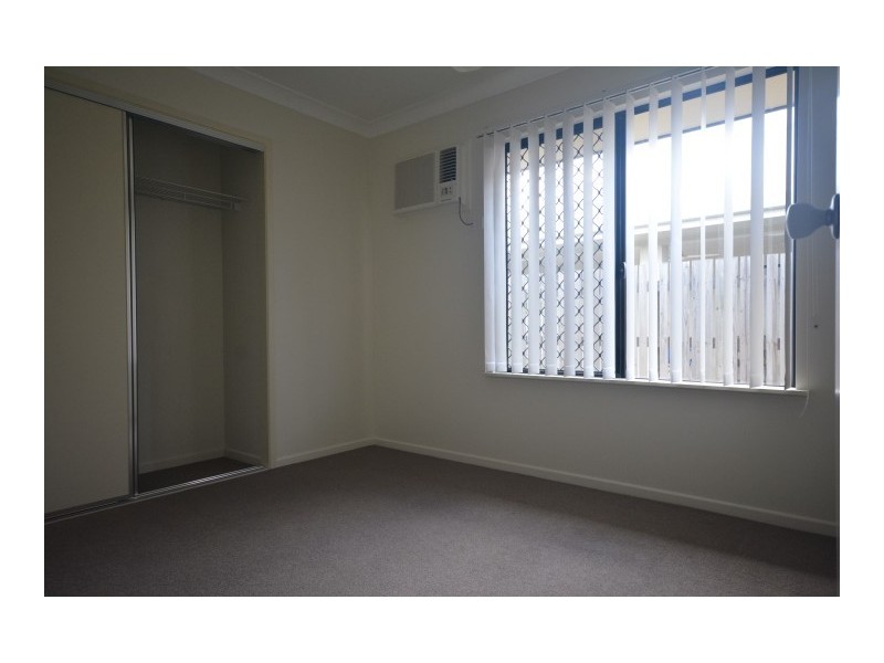 20 Lochern Way, Bushland Beach QLD 4818