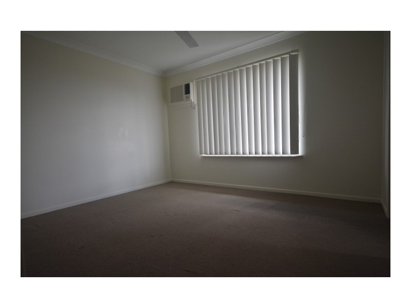 20 Lochern Way, Bushland Beach QLD 4818