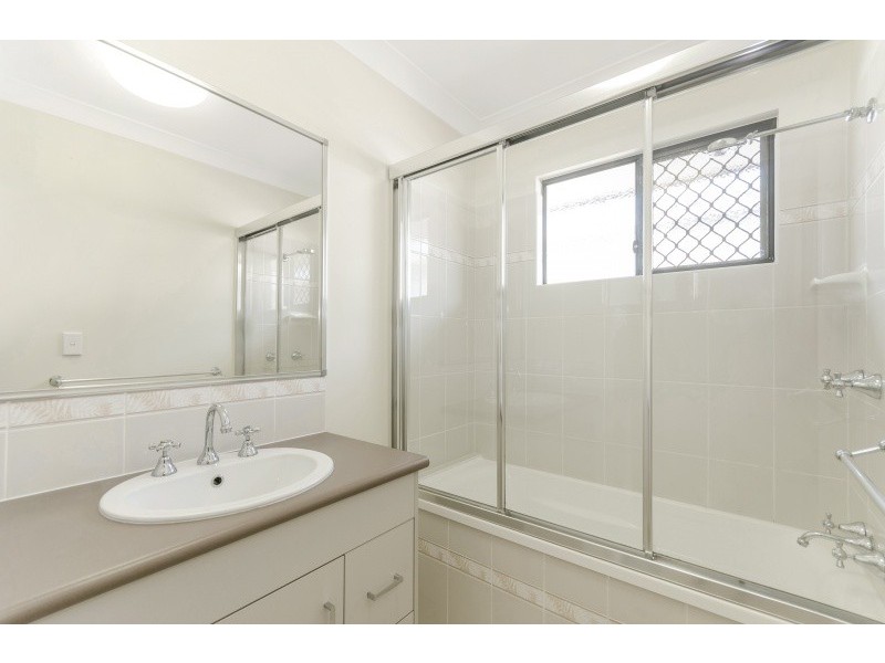 65 Daintree Drive, Bushland Beach QLD 4818