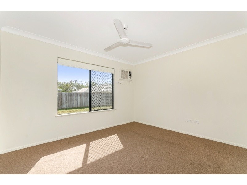 65 Daintree Drive, Bushland Beach QLD 4818