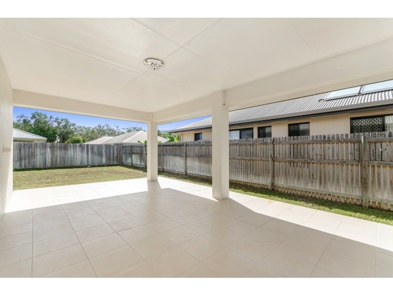 65 Daintree Drive, Bushland Beach QLD 4818