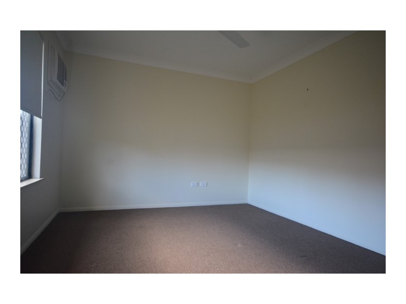 65 Daintree Drive, Bushland Beach QLD 4818