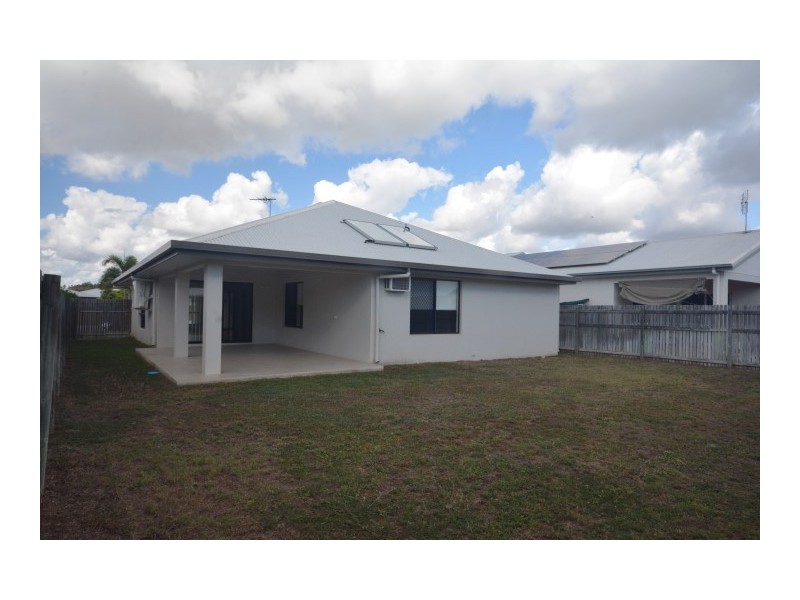 65 Daintree Drive, Bushland Beach QLD 4818