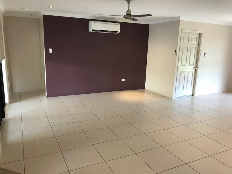 2/16 Marita Court, Bushland Beach QLD 4818