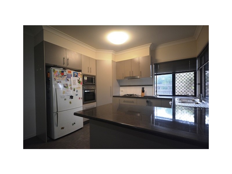 34 Dampier Crescent, Burdell QLD 4818