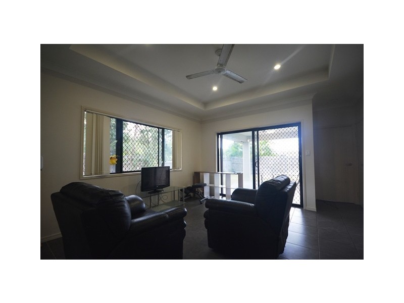 34 Dampier Crescent, Burdell QLD 4818