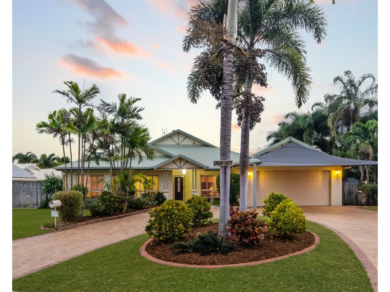 17 Mahogany Court, Bushland Beach QLD 4818