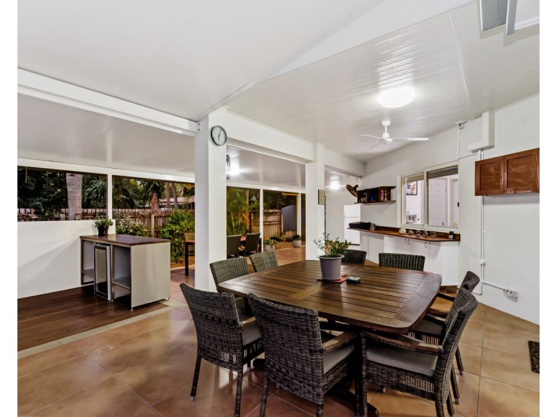 17 Mahogany Court, Bushland Beach QLD 4818