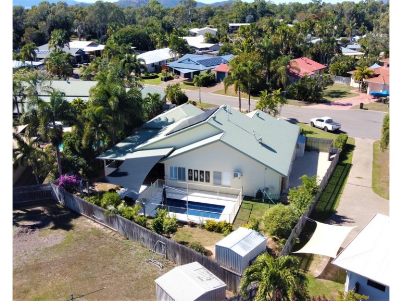 17 Mahogany Court, Bushland Beach QLD 4818