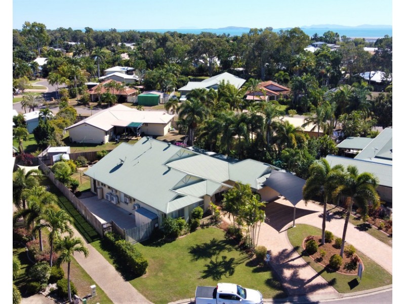 17 Mahogany Court, Bushland Beach QLD 4818