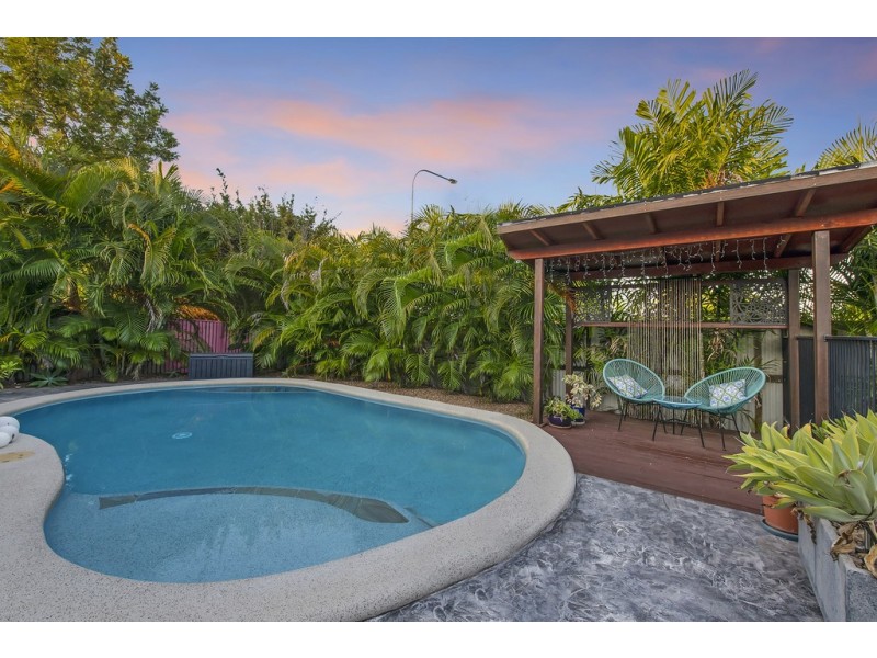 13 Shutehaven Circuit, Bushland Beach QLD 4818