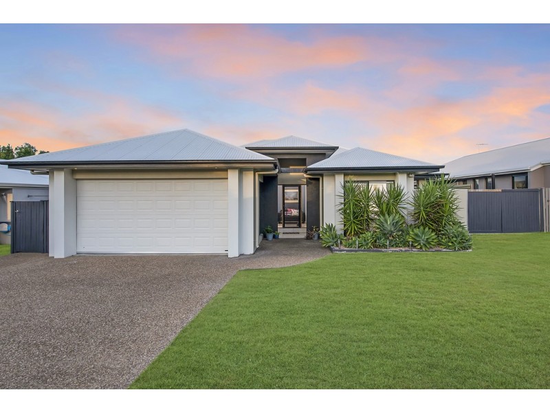 13 Shutehaven Circuit, Bushland Beach QLD 4818