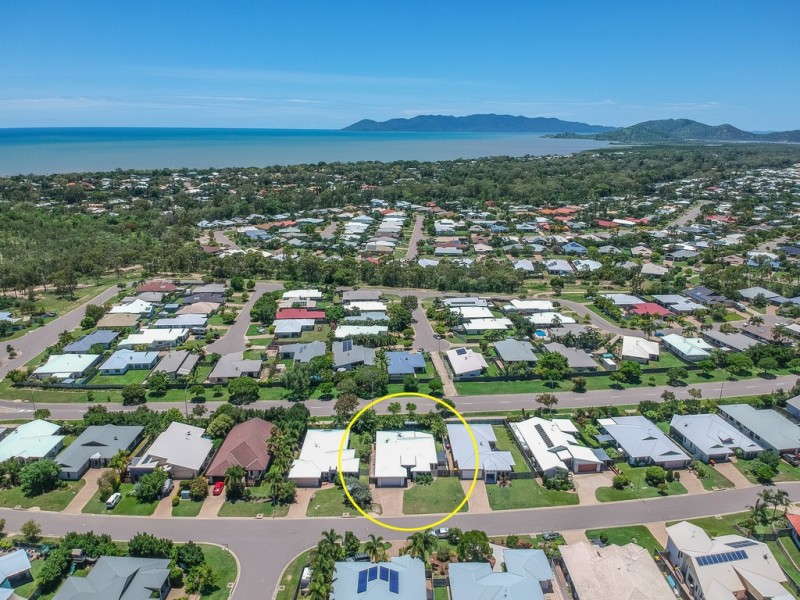 13 Shutehaven Circuit, Bushland Beach QLD 4818