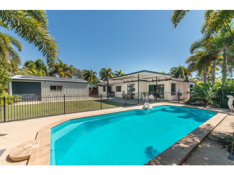 3 Coolan Court, Bushland Beach QLD 4818