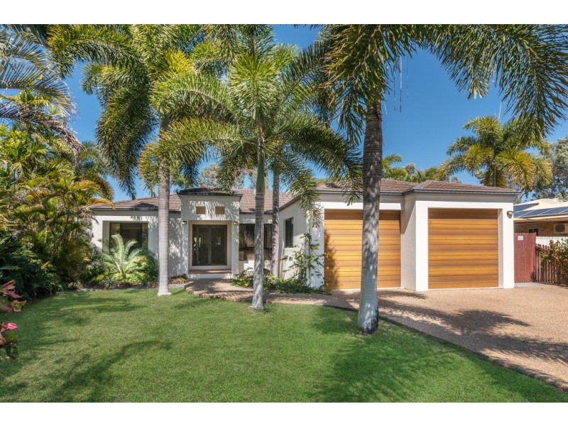 3 Coolan Court, Bushland Beach QLD 4818