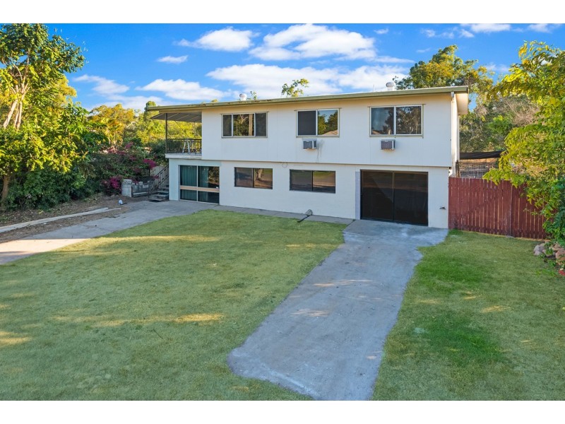 7 Lagoon Crescent, Saunders Beach QLD 4818