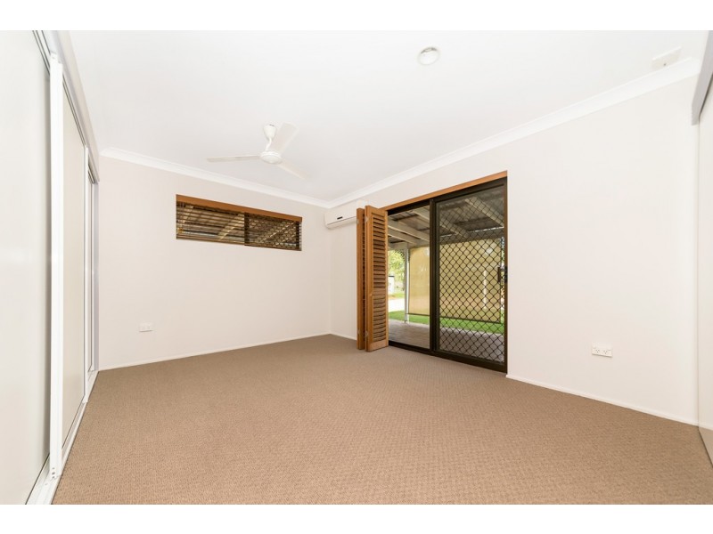 8 Kilcora Street, Mount Low QLD 4818