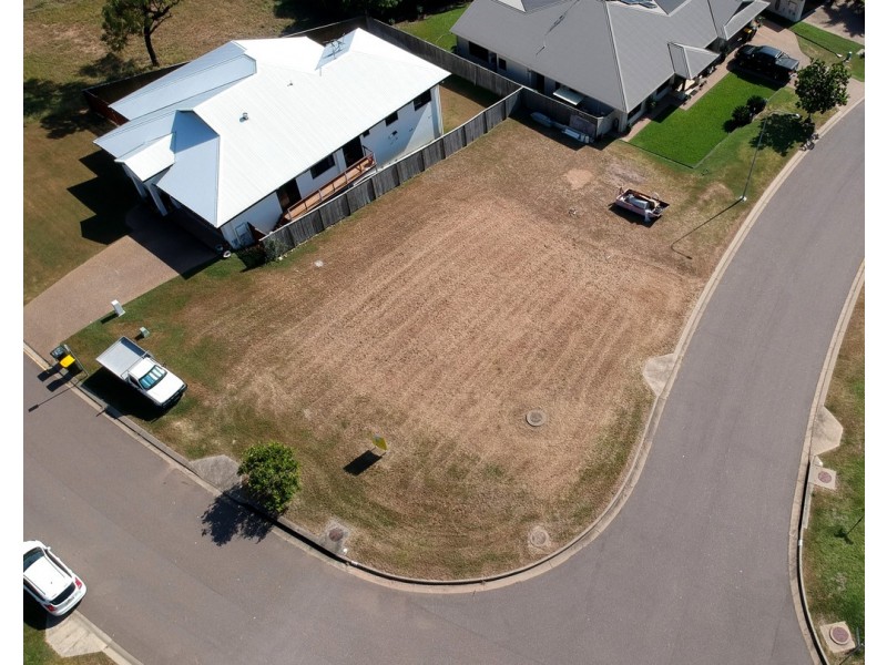 36 Shutehaven Circuit, Bushland Beach QLD 4818