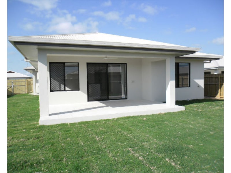 74 Shoalmarra Drive, Mount Low QLD 4818