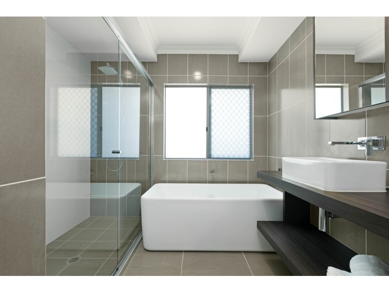 24 Freedom Green, Rasmussen QLD 4815