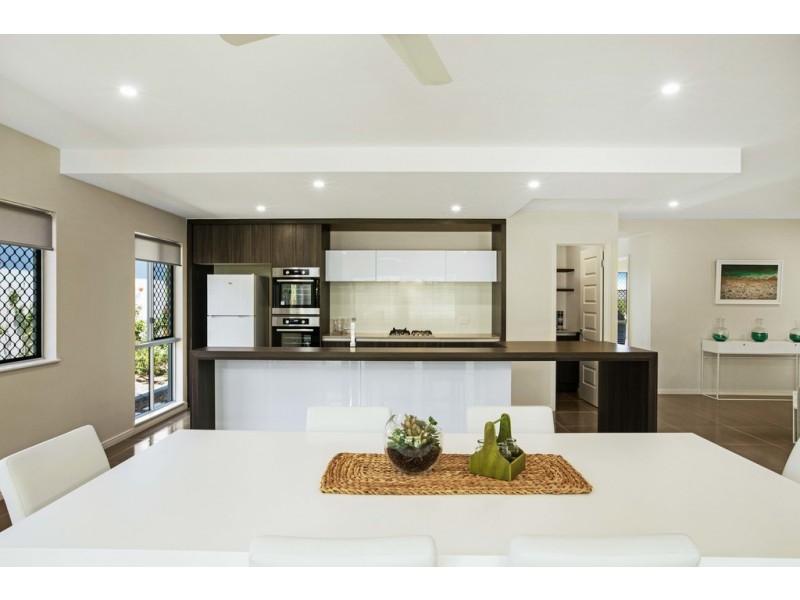 24 Freedom Green, Rasmussen QLD 4815