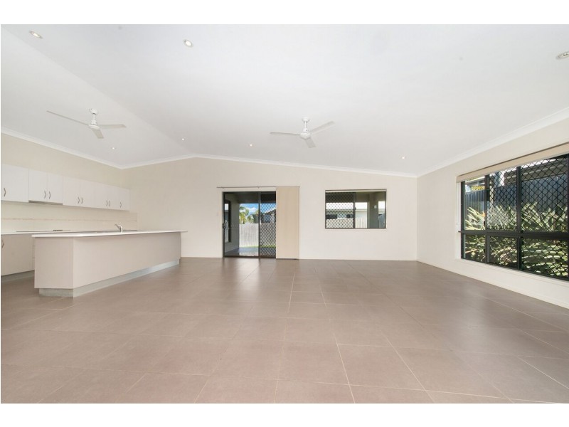 162 Goicoechea Drive, Bushland Beach QLD 4818